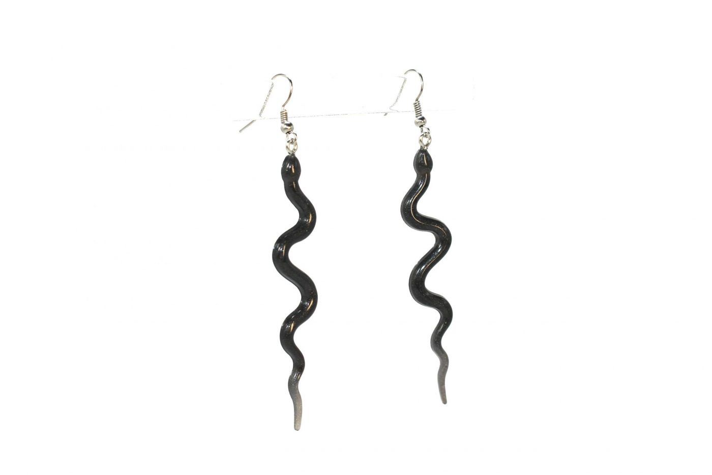 pendientes snake negro epoxi